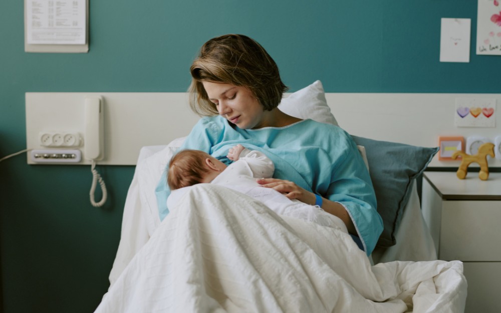 Woman with baby in hospital entitled for birth trauma compensation claim